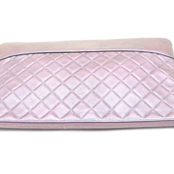 CHANEL Iridescent Lambskin Quilted Large Gabrielle Cosmetic Case Light Purple - Picture 3 of 13